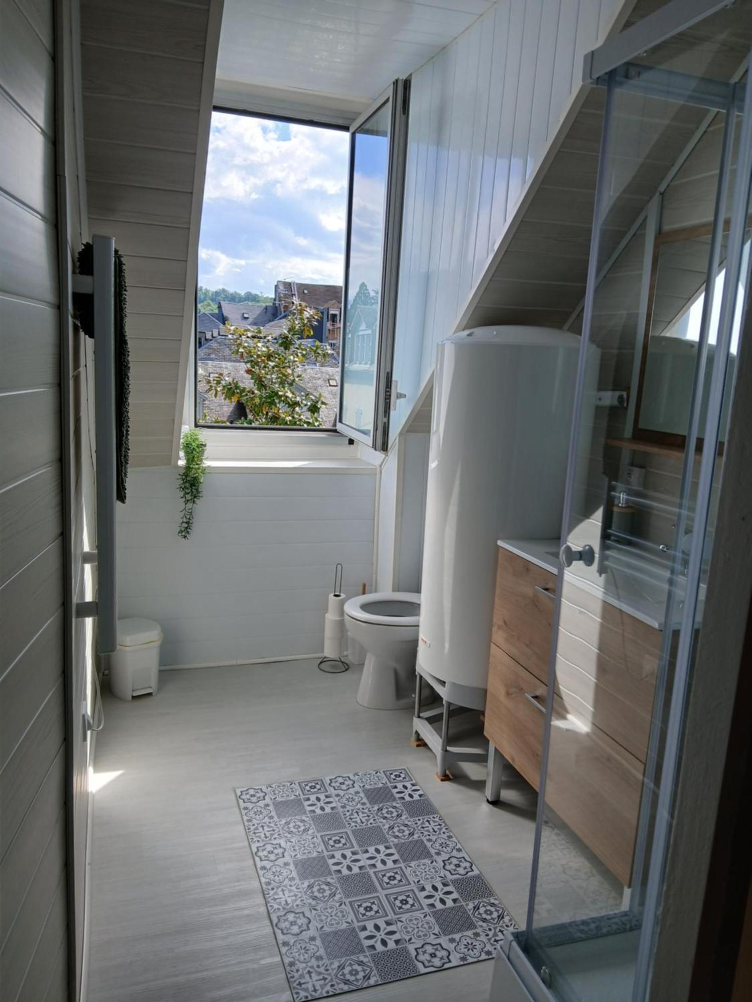 Charmant Appartement Au Centre De Bagnères-de-Bigorre Exterior foto